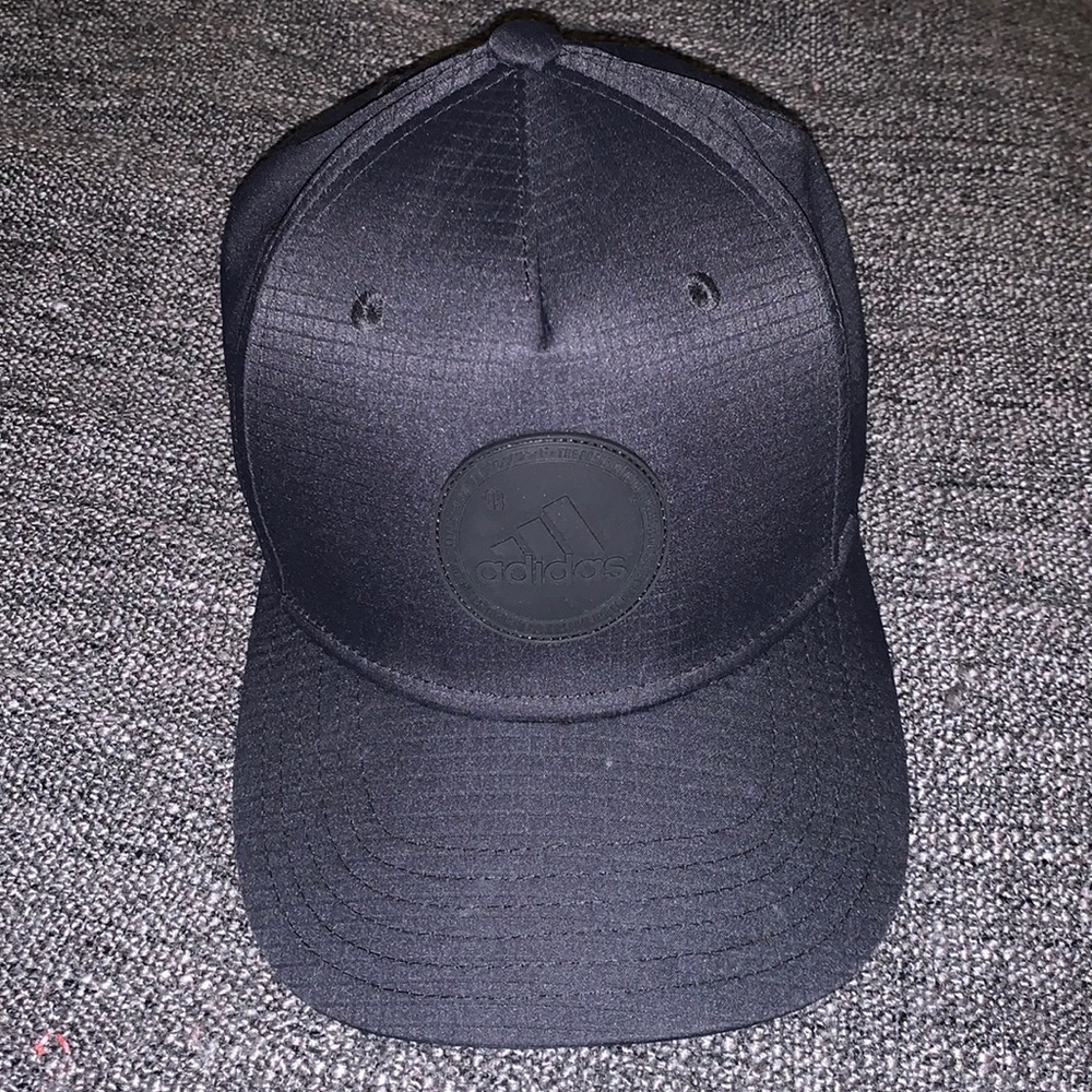Adidas adjustable hat